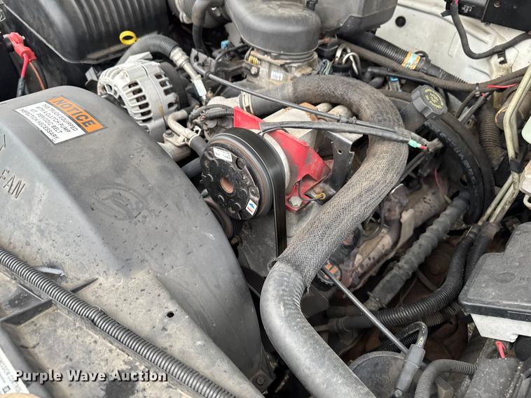 image for item EQ5004 1997 Chevrolet C3500 bucket truck