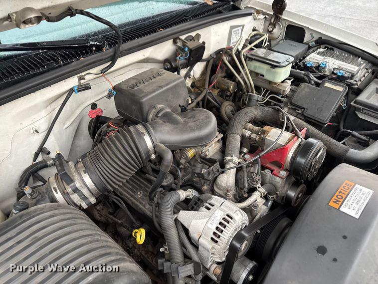 image for item EQ5004 1997 Chevrolet C3500 bucket truck