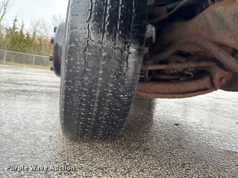 image for item EQ5004 1997 Chevrolet C3500 bucket truck