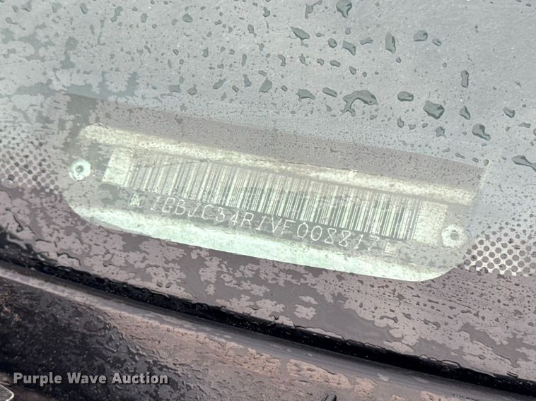 image for item EQ5004 1997 Chevrolet C3500 bucket truck