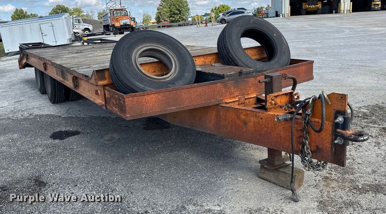 image for item ER0143 1985 Wisconsin 35-20 equipment trailer