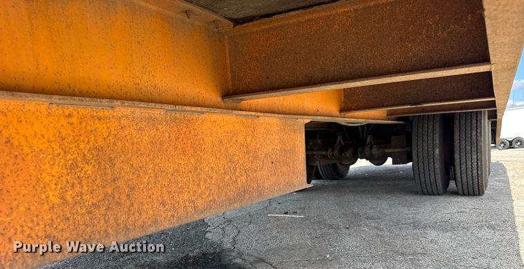 image for item ER0143 1985 Wisconsin 35-20 equipment trailer