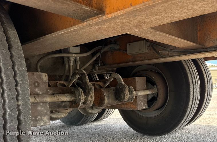 image for item ER0143 1985 Wisconsin 35-20 equipment trailer