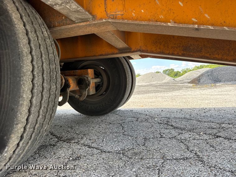 image for item ER0143 1985 Wisconsin 35-20 equipment trailer