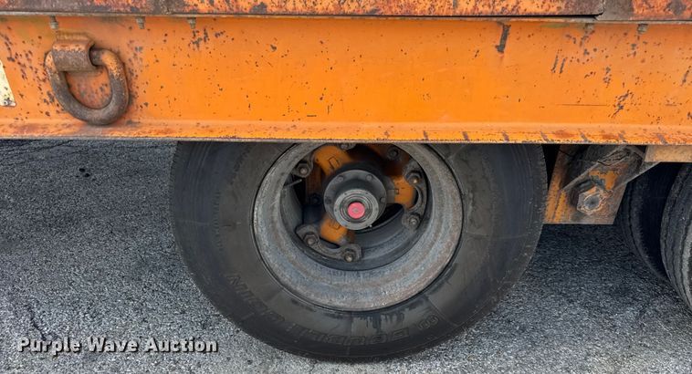 image for item ER0143 1985 Wisconsin 35-20 equipment trailer