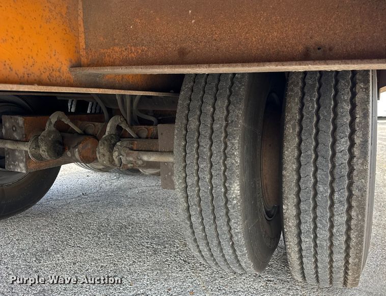 image for item ER0143 1985 Wisconsin 35-20 equipment trailer