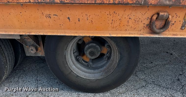 image for item ER0143 1985 Wisconsin 35-20 equipment trailer