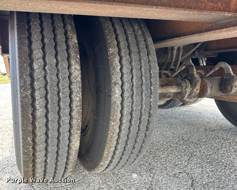 image for item ER0143 1985 Wisconsin 35-20 equipment trailer