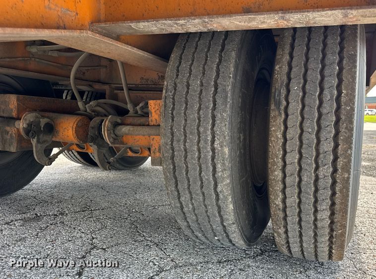 image for item ER0143 1985 Wisconsin 35-20 equipment trailer