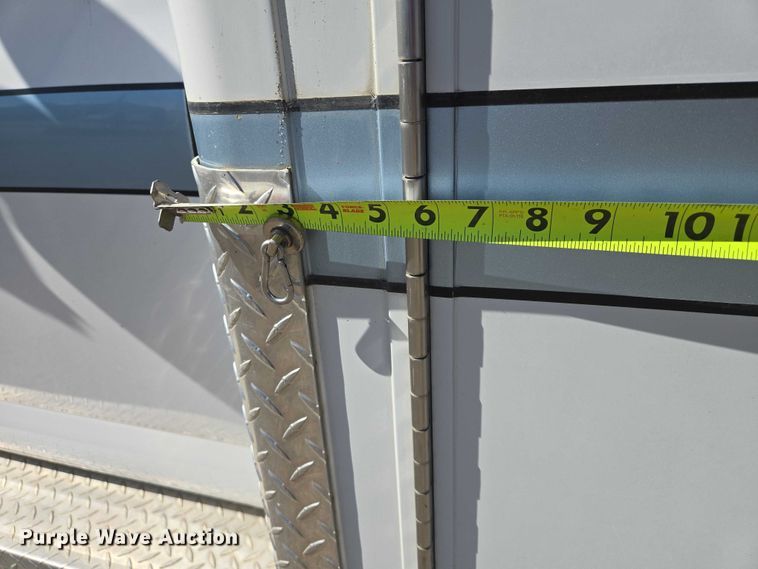 image for item ES2999 1997 Chevrolet Lifeline Express 3500 ambulance