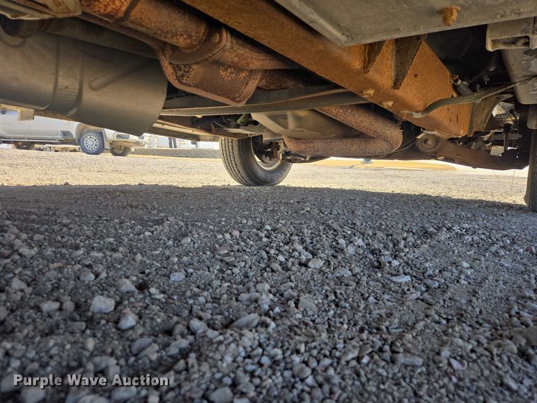 image for item ES2999 1997 Chevrolet Lifeline Express 3500 ambulance