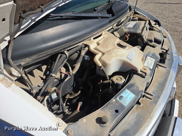 image for item ES2999 1997 Chevrolet Lifeline Express 3500 ambulance