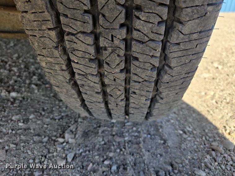 image for item ES2999 1997 Chevrolet Lifeline Express 3500 ambulance