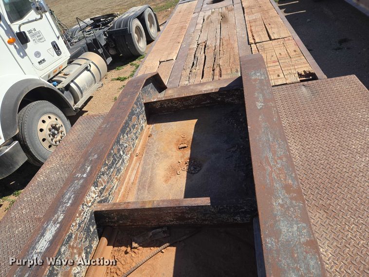 image for item ET1459 1999 Atoka Trailer Mfg. 18-DE-35-2 drop deck equipment trailer