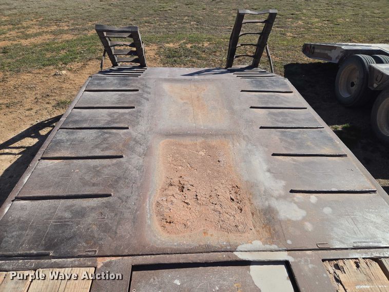 image for item ET1459 1999 Atoka Trailer Mfg. 18-DE-35-2 drop deck equipment trailer