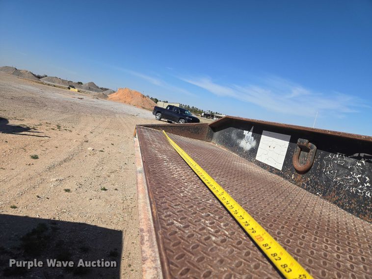 image for item ET1459 1999 Atoka Trailer Mfg. 18-DE-35-2 drop deck equipment trailer