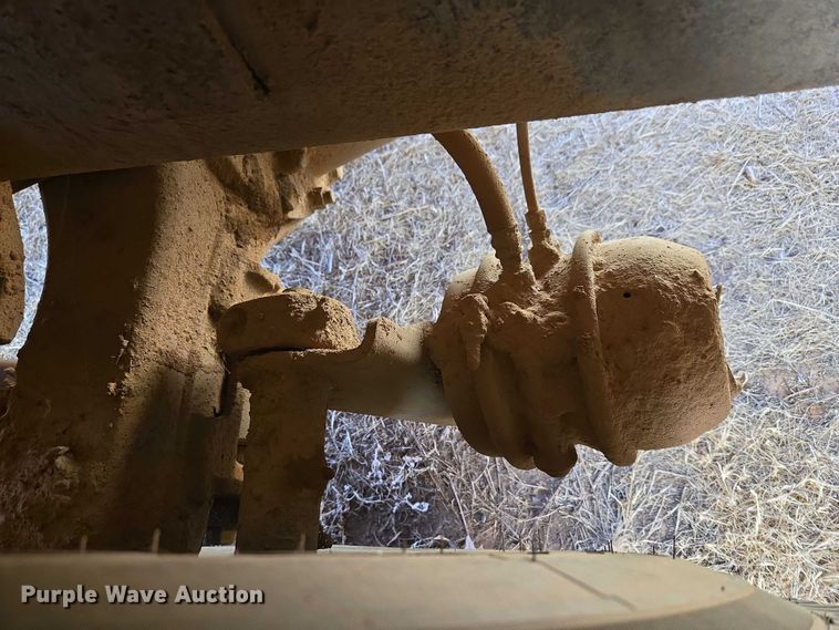 image for item ET1461 2001 International F-4900 dump truck