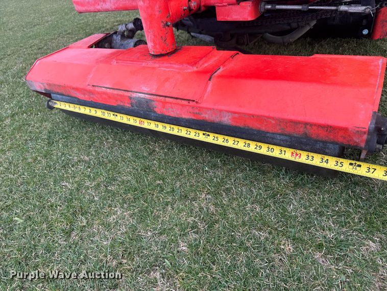 image for item ET1745 Smithco Speed Boss Tournament Ultra greens roller