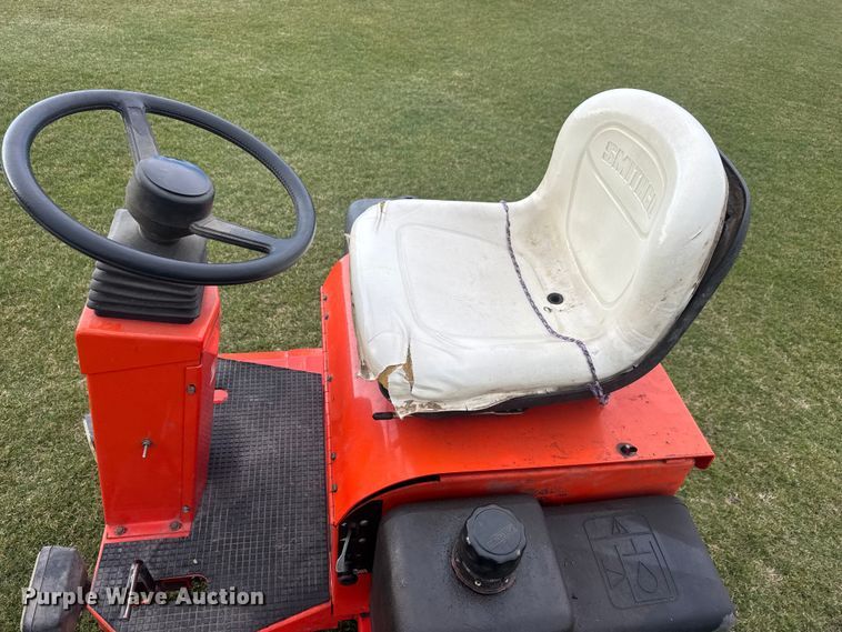 image for item ET1745 Smithco Speed Boss Tournament Ultra greens roller