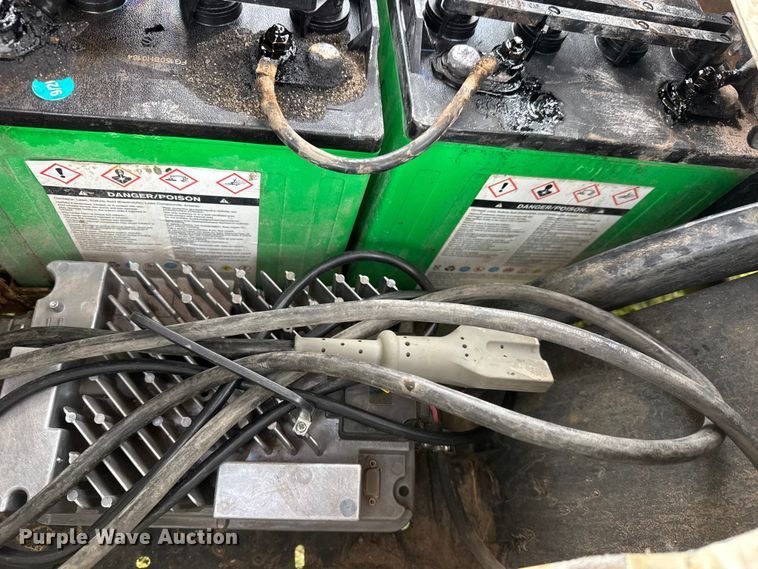 image for item ET1746 2012 EZ-GO TXTE 48V golf cart