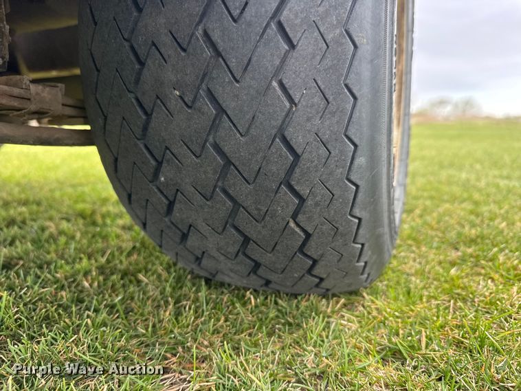 image for item ET1746 2012 EZ-GO TXTE 48V golf cart