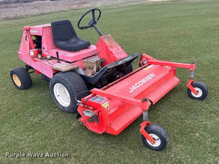 image for item ET1747 Jacobsen Turfcat DW224 flail mower