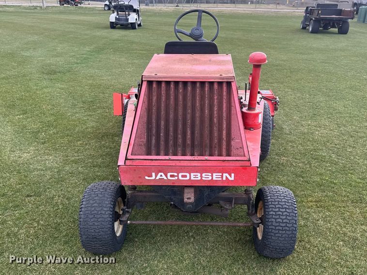 image for item ET1747 Jacobsen Turfcat DW224 flail mower