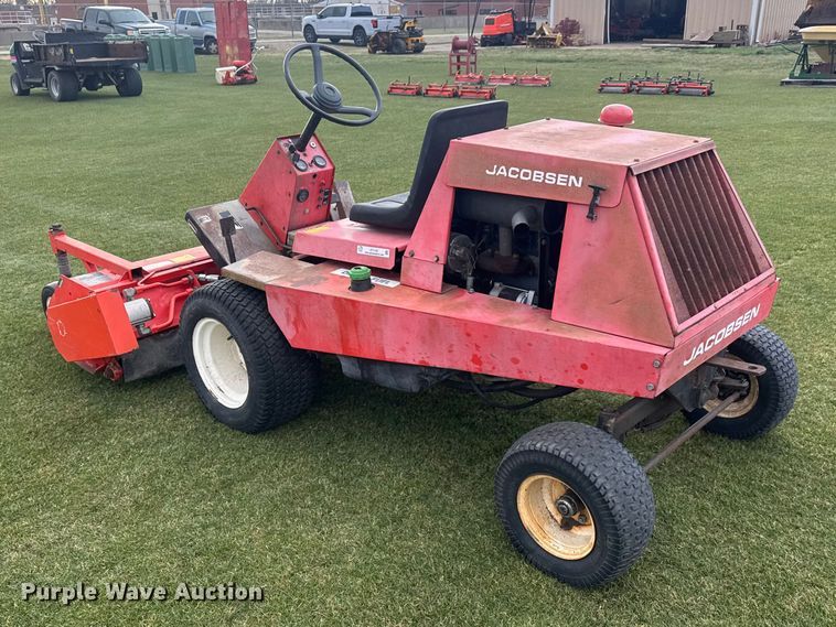 image for item ET1747 Jacobsen Turfcat DW224 flail mower