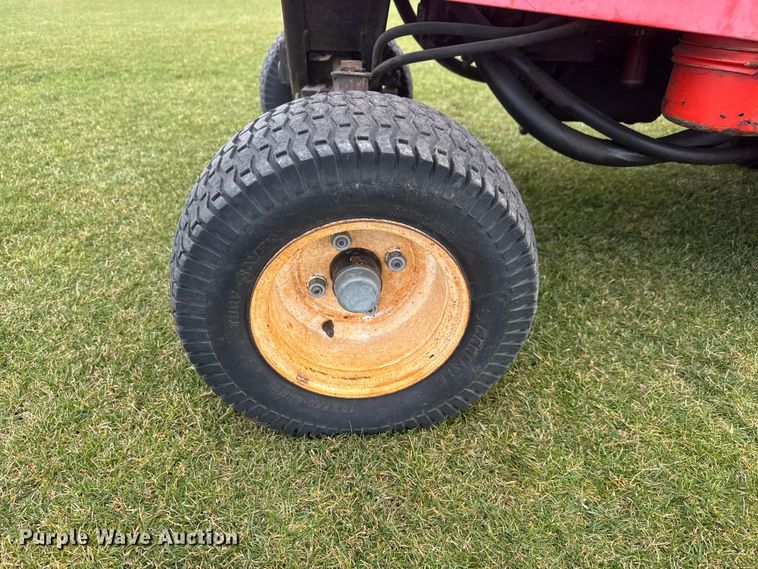 image for item ET1747 Jacobsen Turfcat DW224 flail mower