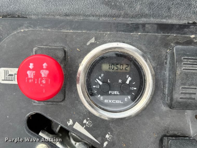 image for item ET1748 Hustler Super 104 ZTR lawn mower