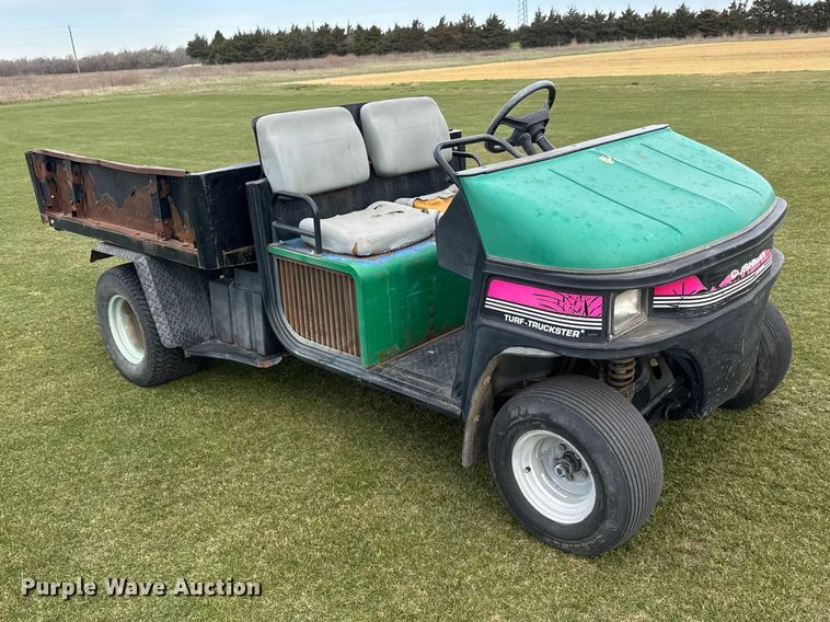image for item ET1749 1999 Cushman Turf-truckster utility vehicle