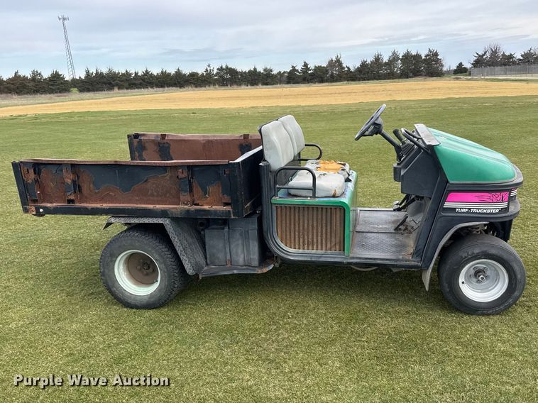 image for item ET1749 1999 Cushman Turf-truckster utility vehicle