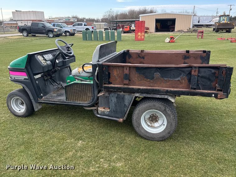 image for item ET1749 1999 Cushman Turf-truckster utility vehicle