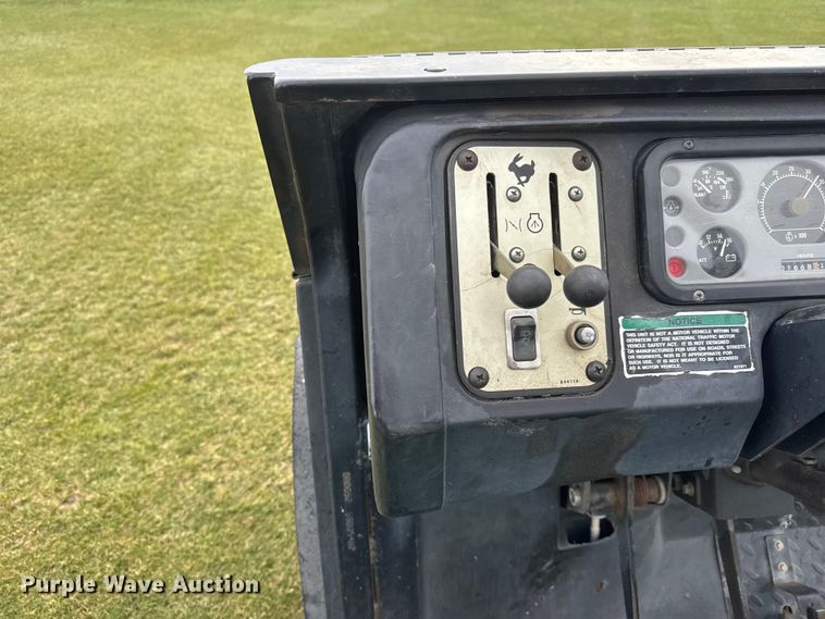 image for item ET1749 1999 Cushman Turf-truckster utility vehicle