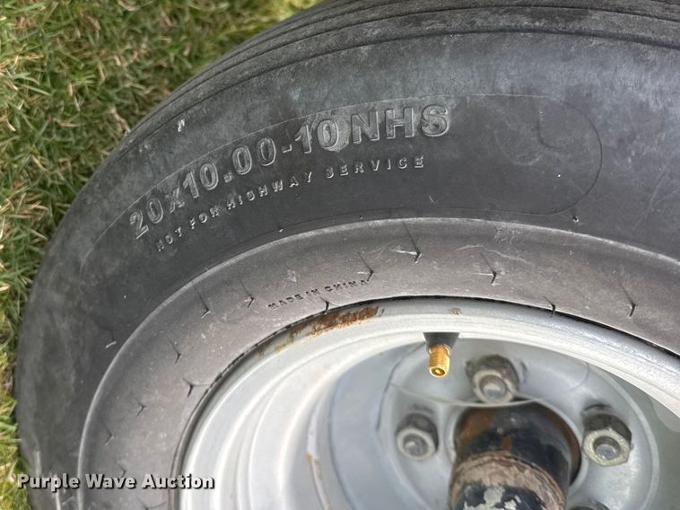 image for item ET1749 1999 Cushman Turf-truckster utility vehicle