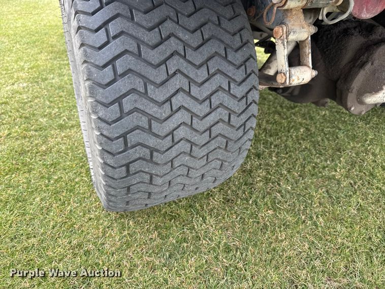 image for item ET1749 1999 Cushman Turf-truckster utility vehicle