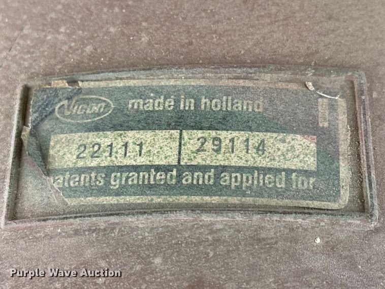 image for item ET1750 1999 Vicon 894613 spreader