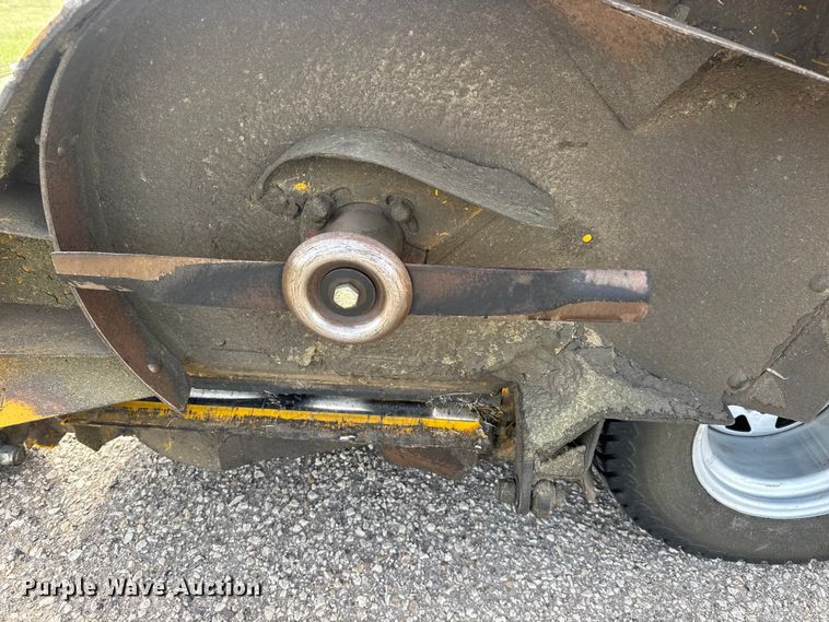 image for item ET1761 2018 Hustler Super 104 ZTR lawn mower