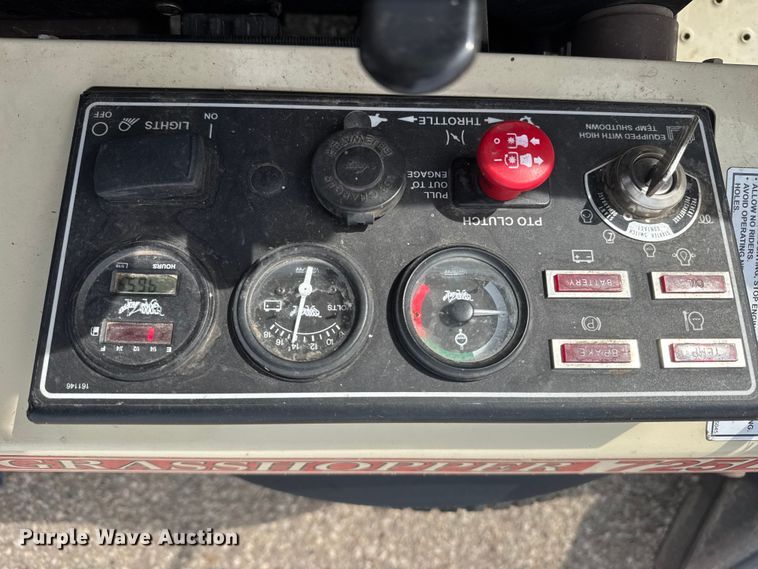 image for item ET1762 2019 Grasshopper 725D T6 ZTR lawn mower