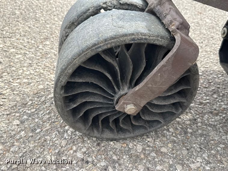 image for item ET1762 2019 Grasshopper 725D T6 ZTR lawn mower