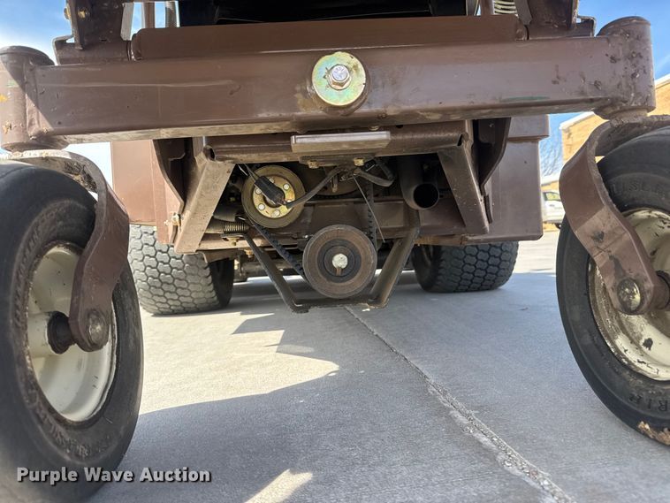 image for item ET1763 2018 Grasshopper 900D 1.3 ZTR lawn mower