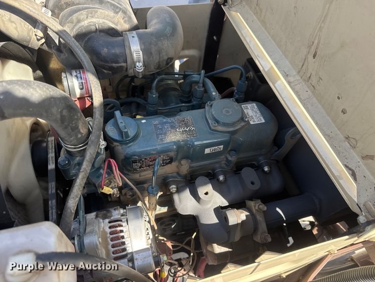 image for item ET1763 2018 Grasshopper 900D 1.3 ZTR lawn mower