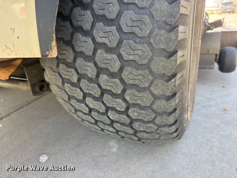 image for item ET1763 2018 Grasshopper 900D 1.3 ZTR lawn mower