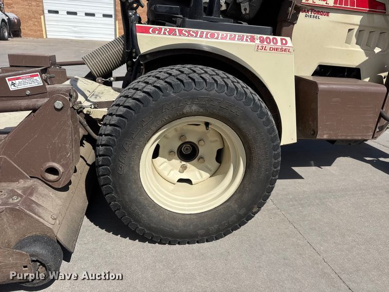 image for item ET1764 2018 Grasshopper 900D 1.3 ZTR lawn mower