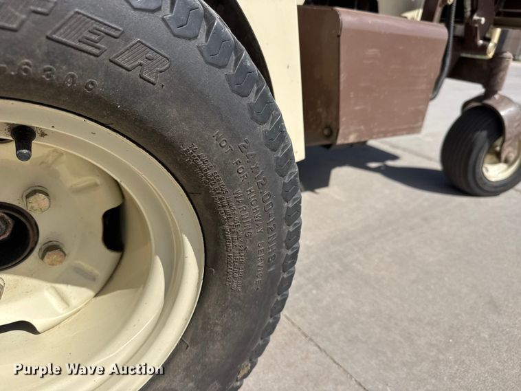 image for item ET1764 2018 Grasshopper 900D 1.3 ZTR lawn mower