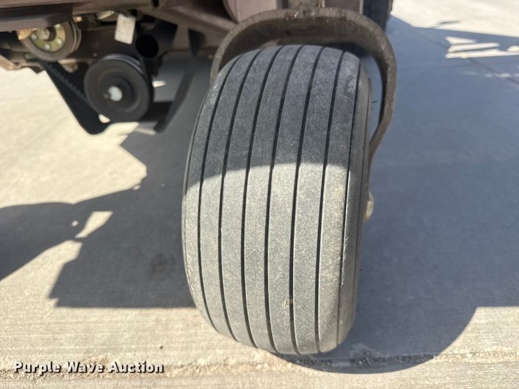 image for item ET1764 2018 Grasshopper 900D 1.3 ZTR lawn mower