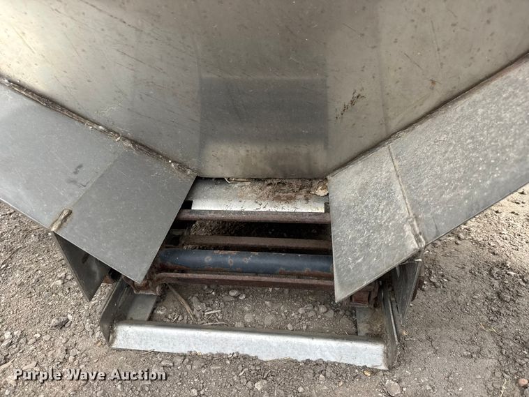 image for item ET1769 Henderson 6 x 304SS x Honda spreader