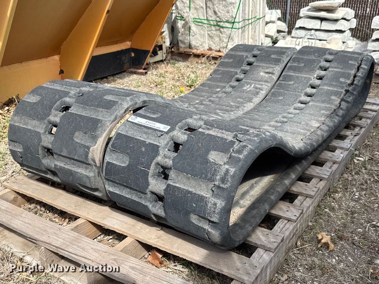 image for item ET1771 Skid steer tracks