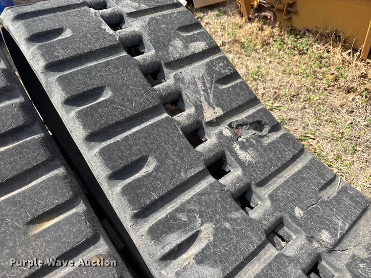 image for item ET1771 Skid steer tracks