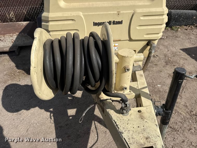 image for item ET1772 2008 Doosan P185 air compressor